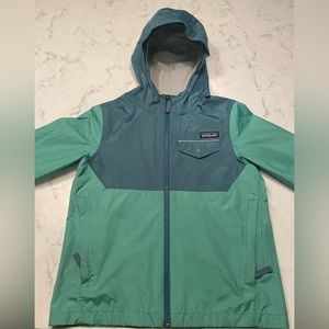 Patagonia raincoat, excellent condition!